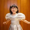 Chloe Anak Asmirandah Pakai Dress bak Little Princess