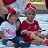 Cipung Ikut Lomba Makan Kerupuk