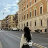 Hanni dan Minji Nikmati Liburan di Roma