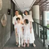 Fachri Albar dan Renata Kusmanto
