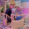 Keluarga Kesha Ratuliu Harmonis