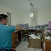 Potret kantor Vanessa Angel yang sederhana.