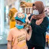 Foto Akrab Rafathar dan Mbak Lala