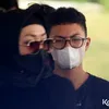 Keanu massaid di pemakaman Lucky Sondakh Angelina