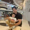 Aditya Zoni dan anak