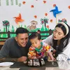 Ladislao Momong Adzam Anak Nathalie Holscher