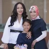 Zaskia Gotik dan Putri Sambungnya