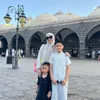 Keluarga Raffi Ahmad Umrah