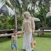 Kesha Ratuliu Momong Dua Anak