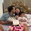 Potret romantis Kiky Saputri dan suami