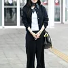 Kim Ji Won Tampil Elegan di Bandara