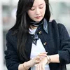 Kim Ji Won Tampil Elegan di Bandara