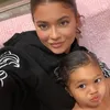 Kylie Jenner - Stormi Webster