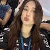 Potret Laura Moane nonton F1 di Singapura