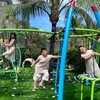 Dhena Devanka liburan di Bali