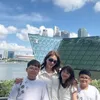 Liburan Dhena Devanka dan Tiga Anaknya