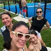 Potret liburan Enzy Storia bareng sahabat 