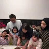 Momen potong kue ultah Nuni