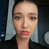 Raline Shah Peragakan Live Emoticon