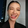 Raline Shah Peragakan Live Emoticon