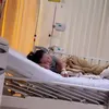 Mawar AFI Dampingi Anak Opname