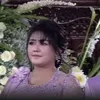Adik Via Vallen di Momen Siraman