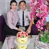 Foto Mesra Fitri Carlina &amp; Suami Pilot
