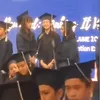Mikha Anak Nafa Urbach Wisuda Lulus SD