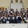 Mikha Anak Nafa Urbach Wisuda Lulus SD