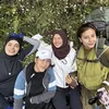 Potret Dara Arafah, Karin Novilda, dan Geng Mendaki Gunung Prau