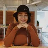 Mutia Ayu Potong Rambut Pendek