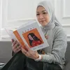 Okie Agustina yang Dipuji Makin Cantik