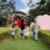 Paula Verhoeven dan Tya Ariestya Jalan Bareng