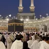 Potret Paula Verhoeven di depan Ka&#039;bah