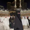 Potret Paula Verhoeven umrah sendiri