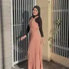 Vita Alvia berhijab