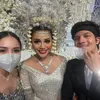 nagita slavina di pernikahan aurel-atta
