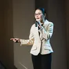 Prilly Latuconsina, dosen, penampilan, pujian, prestasi