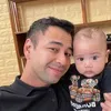 Raffi Ahmad bareng Rafathar dan Rayyanza