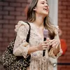 Raisa, temani ibu lawan kanker