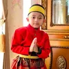 Putri Isnari adik ipar