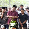 Rano Karno pemakaman ko Ahong