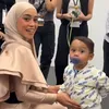Rizky Bllar Momong Anak Lesti manggung