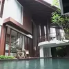 kolam renang Rumah Sabrina Chairunnisa dan Deddy Corbuzier
