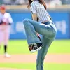 Sana TWICE Lakukan First Pitch
