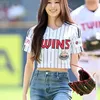 Sana TWICE Lakukan First Pitch