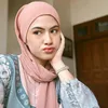 Deretan outfit selebriti di hari lebaran