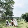  Selebriti Pria yang Dekat Banget Sama Anak Sambungnya