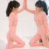 Shandy Aulia Pamer Perut Rata
