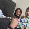 Sheila Marcia Momong Anak-anaknya